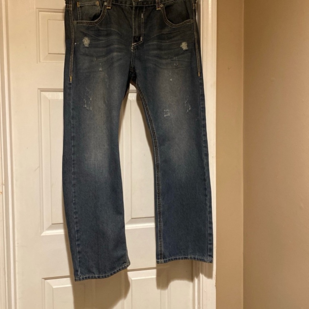 Xtreme Couture Jeans Men’s Size 38 with 31 inch inseam measurement Grunge
